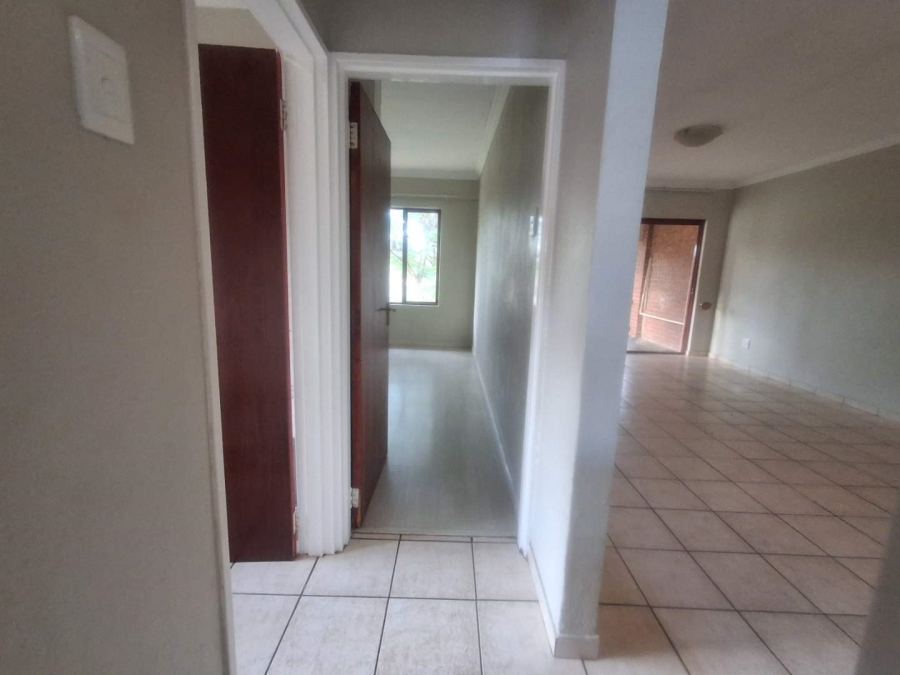 2 Bedroom Property for Sale in Willowbrook Gauteng