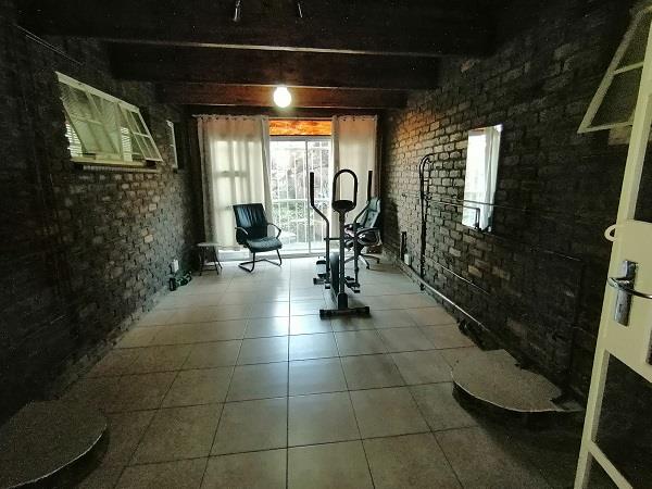 0 Bedroom Property for Sale in Oakdene Gauteng