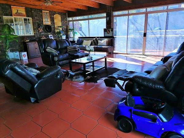 0 Bedroom Property for Sale in Oakdene Gauteng