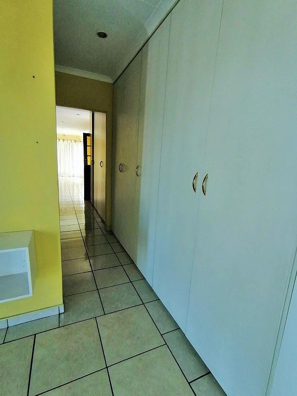 0 Bedroom Property for Sale in Oakdene Gauteng