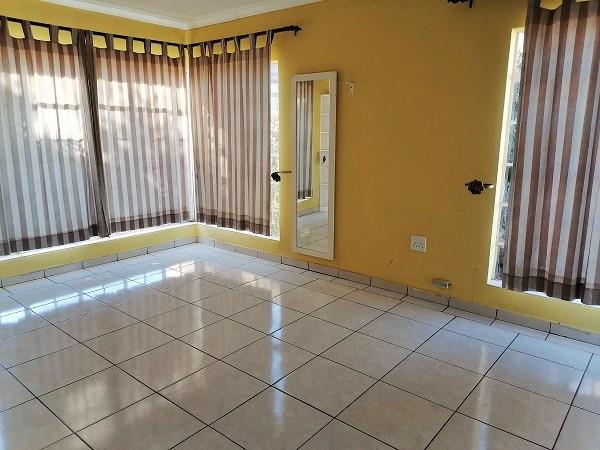 0 Bedroom Property for Sale in Oakdene Gauteng