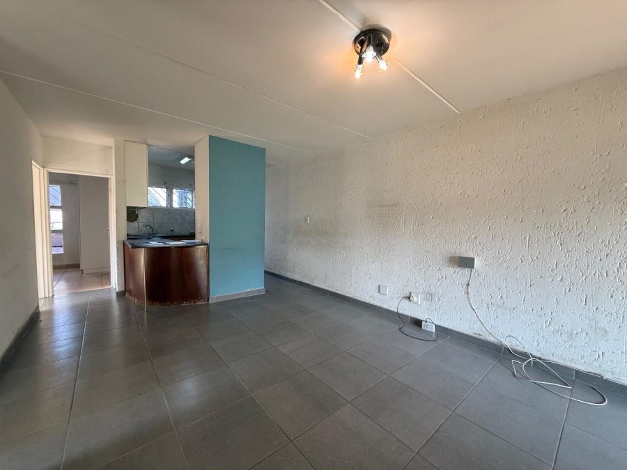 3 Bedroom Property for Sale in Mulbarton Gauteng
