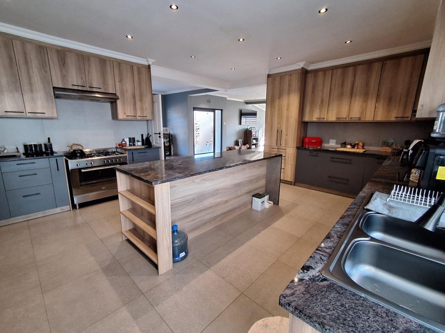 5 Bedroom Property for Sale in Meyerton Gauteng