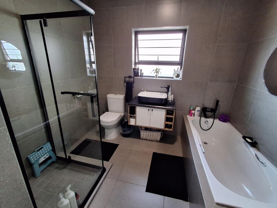 5 Bedroom Property for Sale in Meyerton Gauteng