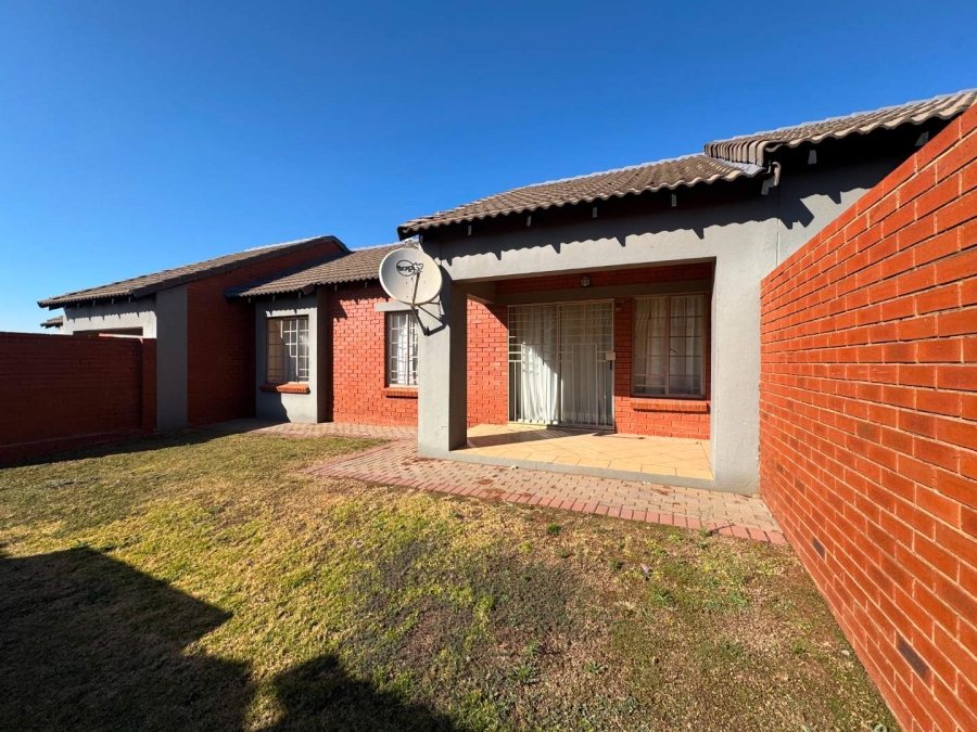 To Let 2 Bedroom Property for Rent in Centurion Central Gauteng