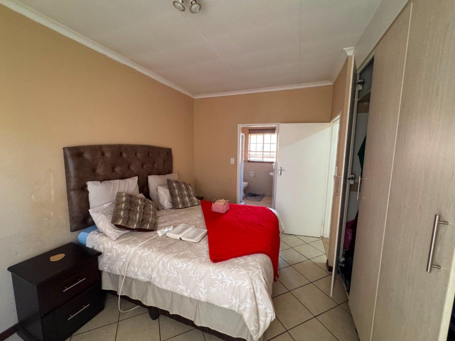 To Let 2 Bedroom Property for Rent in Centurion Central Gauteng
