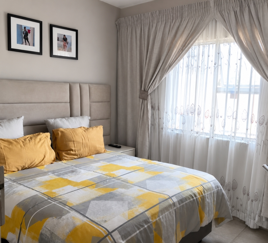 2 Bedroom Property for Sale in Ruimsig Gauteng