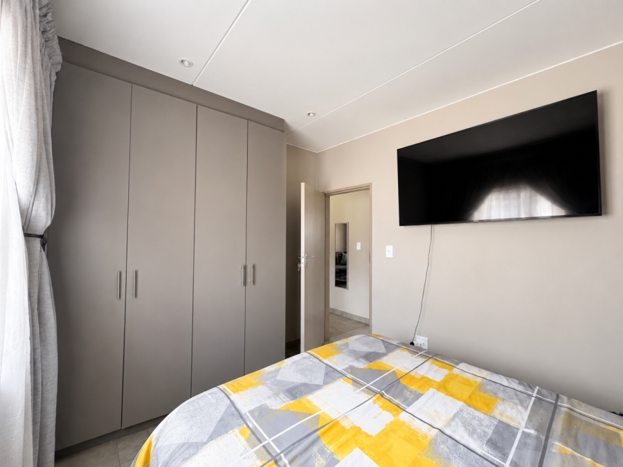 2 Bedroom Property for Sale in Ruimsig Gauteng