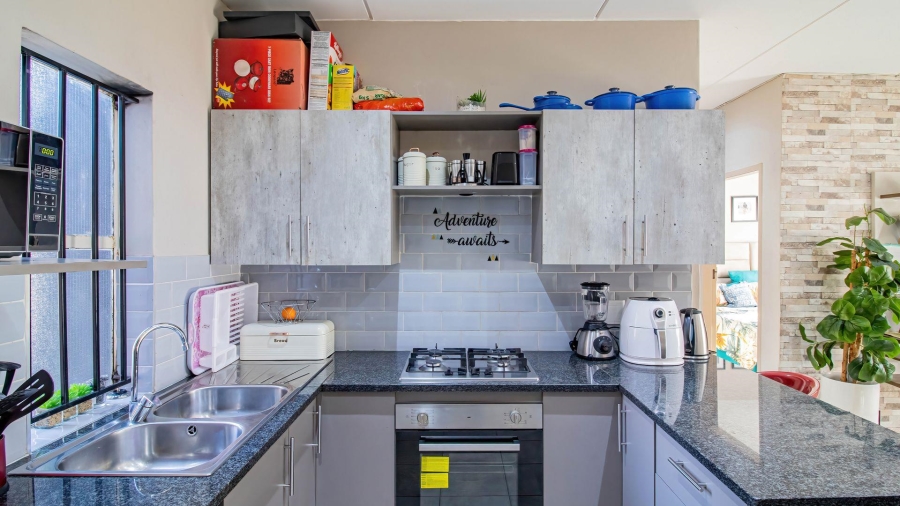 2 Bedroom Property for Sale in Ruimsig Gauteng