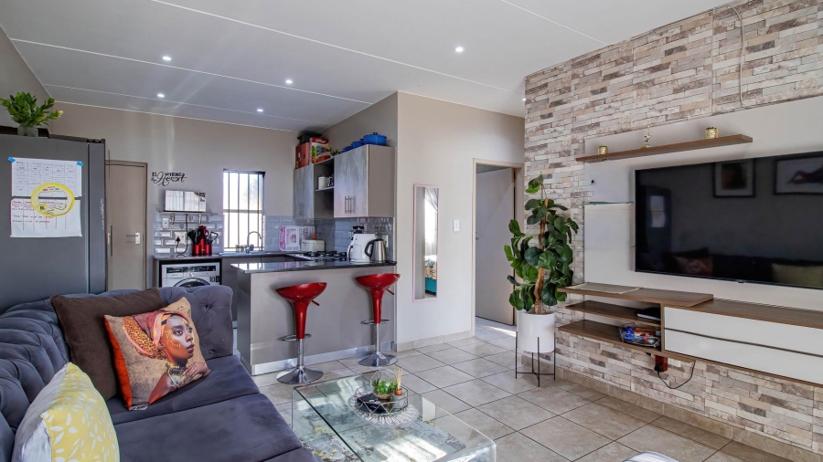 2 Bedroom Property for Sale in Ruimsig Gauteng
