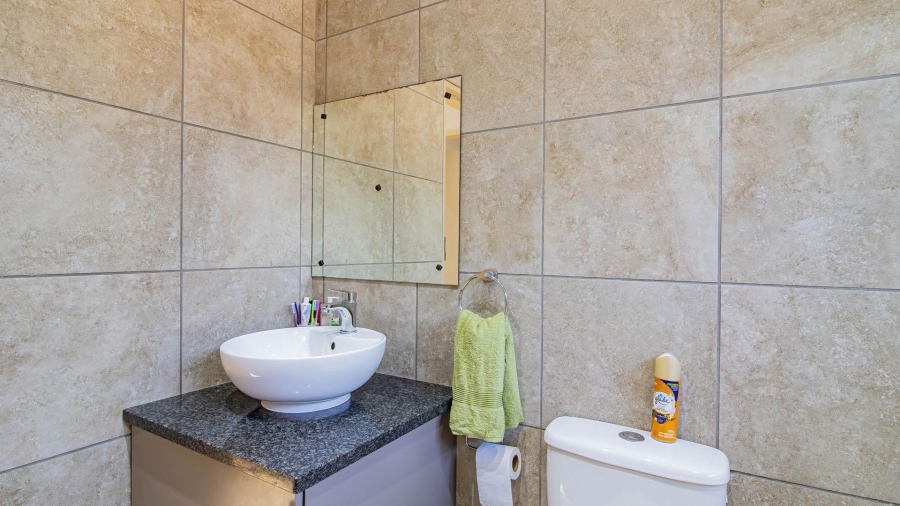 2 Bedroom Property for Sale in Ruimsig Gauteng