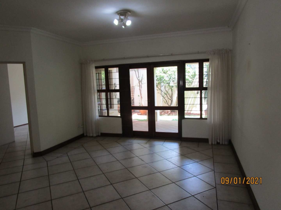To Let 2 Bedroom Property for Rent in Bryanston Gauteng