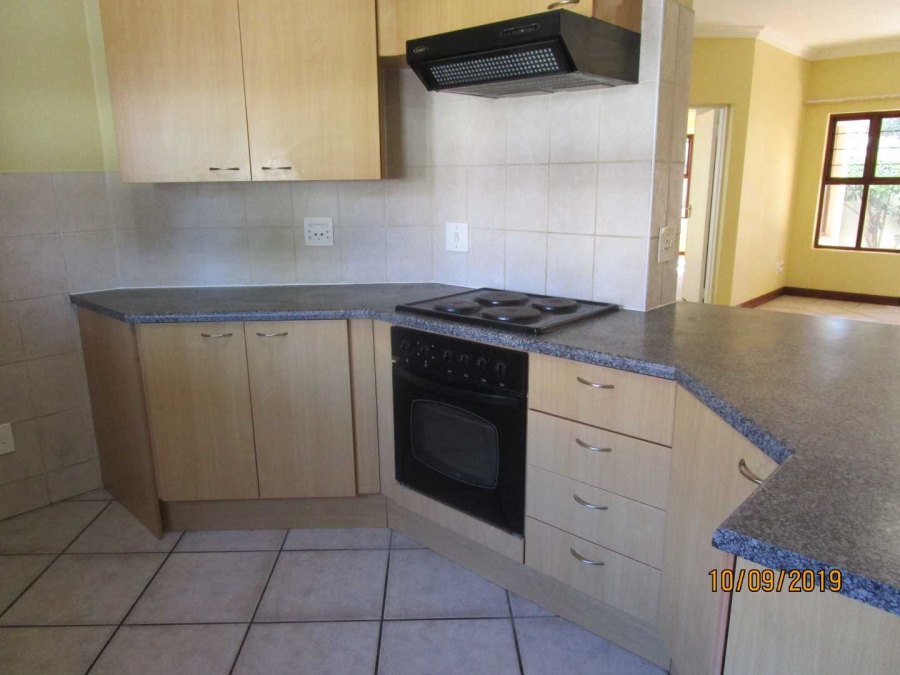 To Let 2 Bedroom Property for Rent in Bryanston Gauteng
