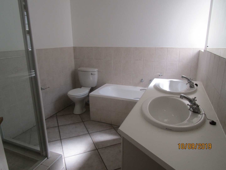 To Let 2 Bedroom Property for Rent in Bryanston Gauteng
