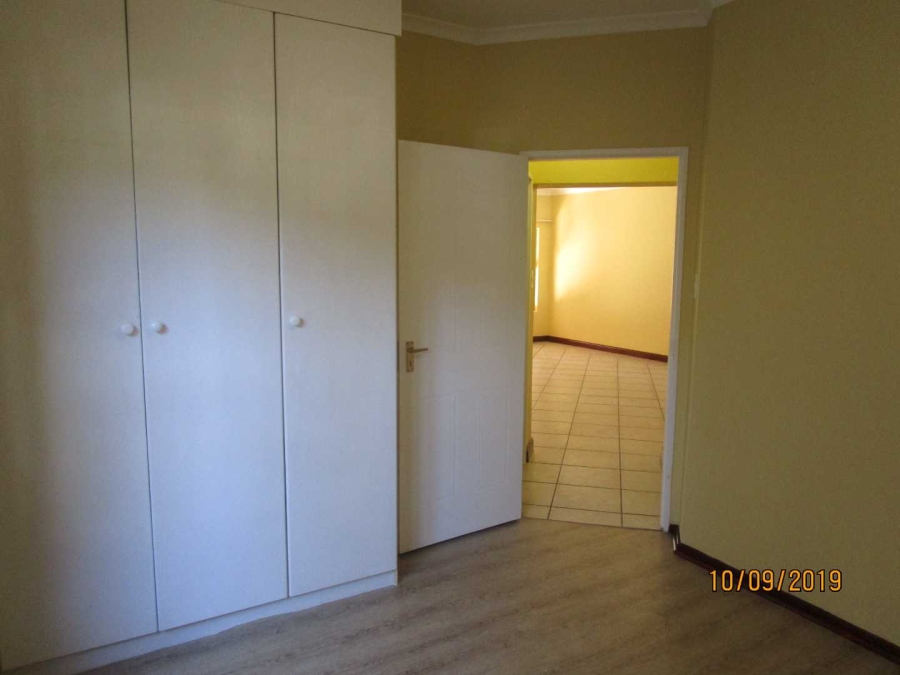 To Let 2 Bedroom Property for Rent in Bryanston Gauteng