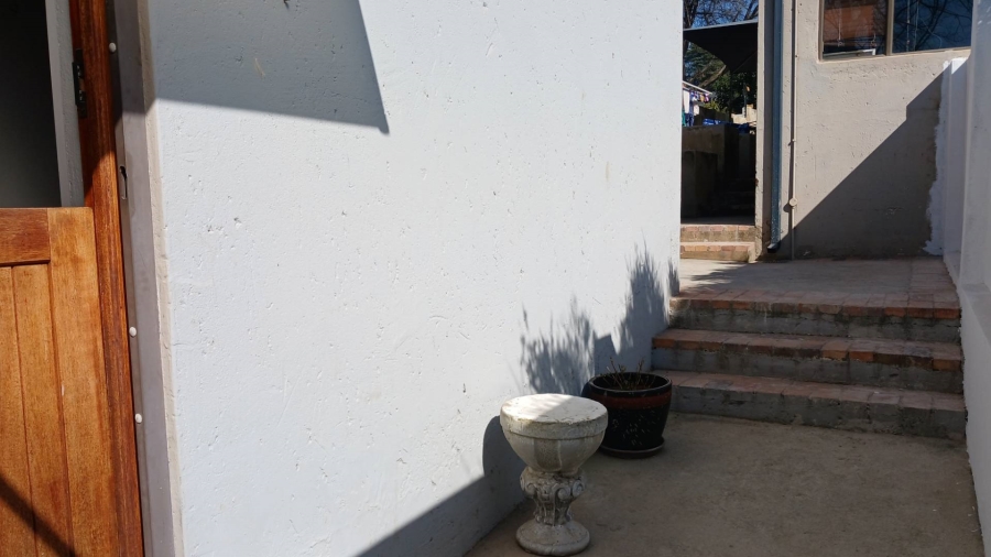 To Let 1 Bedroom Property for Rent in Blairgowrie Gauteng