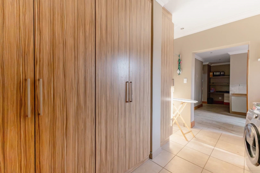 To Let 4 Bedroom Property for Rent in Six Fountains Residential Estate Gauteng