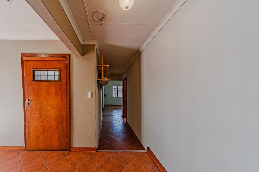 8 Bedroom Property for Sale in Riviera Gauteng