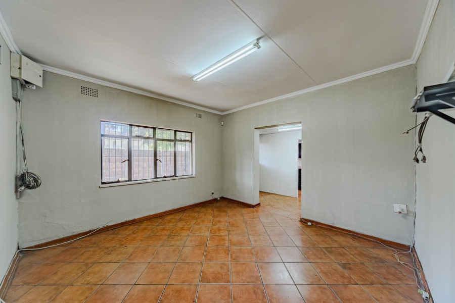 8 Bedroom Property for Sale in Riviera Gauteng