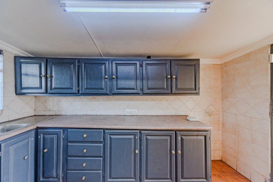 8 Bedroom Property for Sale in Riviera Gauteng