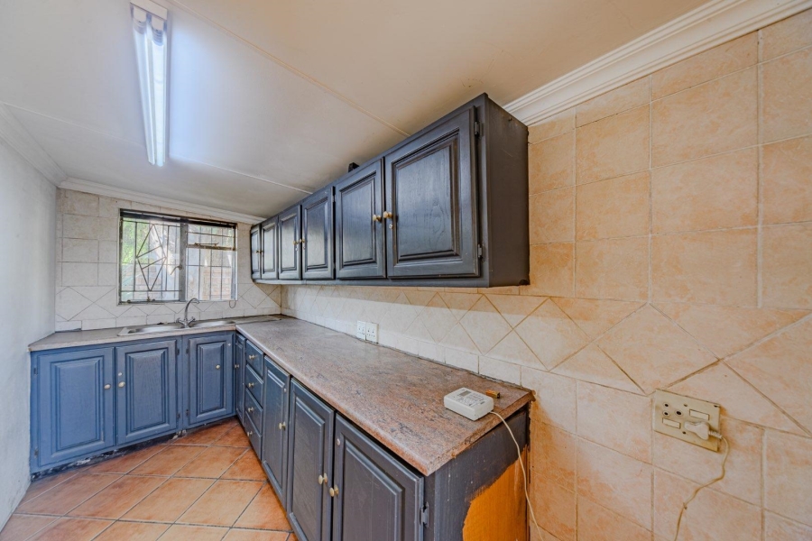 8 Bedroom Property for Sale in Riviera Gauteng