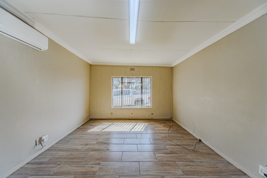 8 Bedroom Property for Sale in Riviera Gauteng