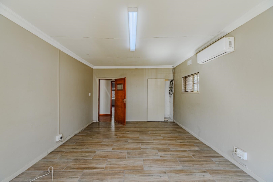 8 Bedroom Property for Sale in Riviera Gauteng