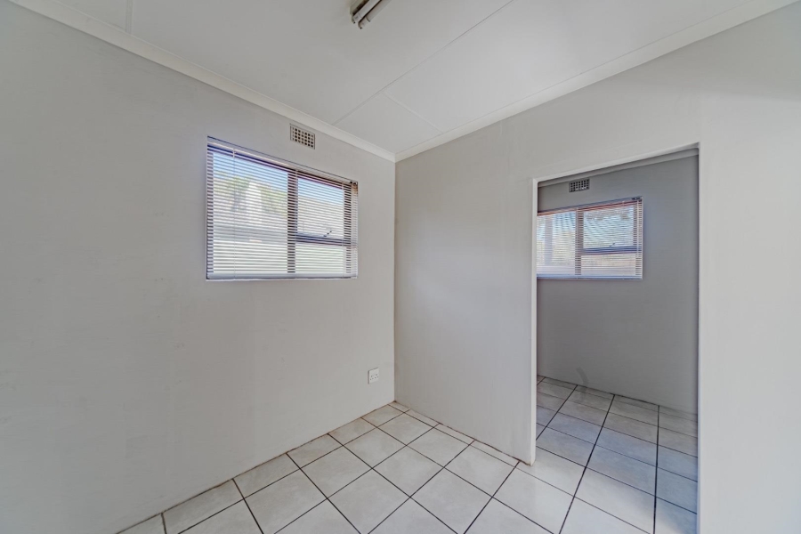 8 Bedroom Property for Sale in Riviera Gauteng