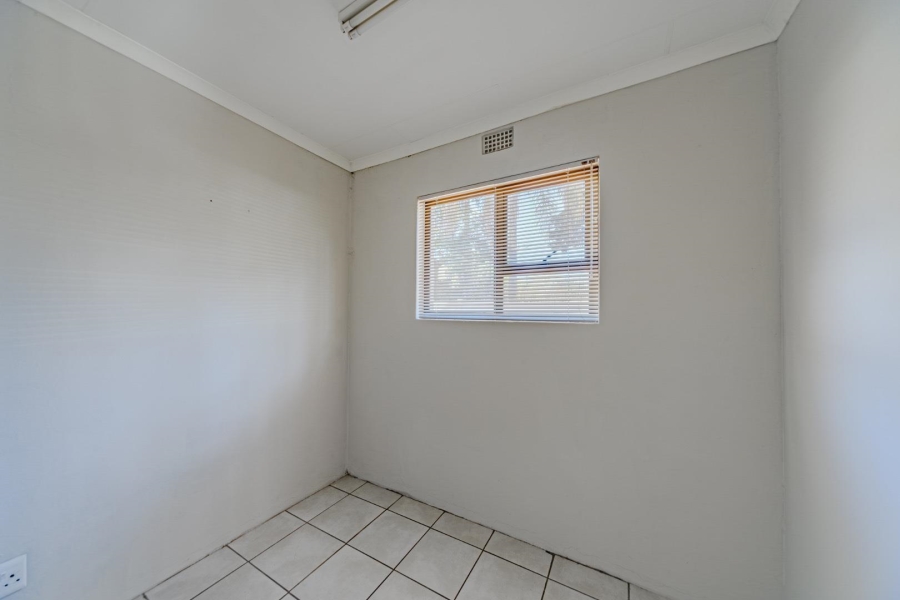 8 Bedroom Property for Sale in Riviera Gauteng