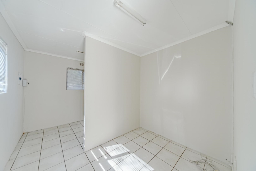 8 Bedroom Property for Sale in Riviera Gauteng