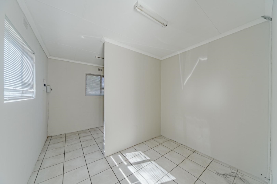 8 Bedroom Property for Sale in Riviera Gauteng