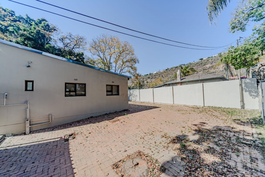 8 Bedroom Property for Sale in Riviera Gauteng