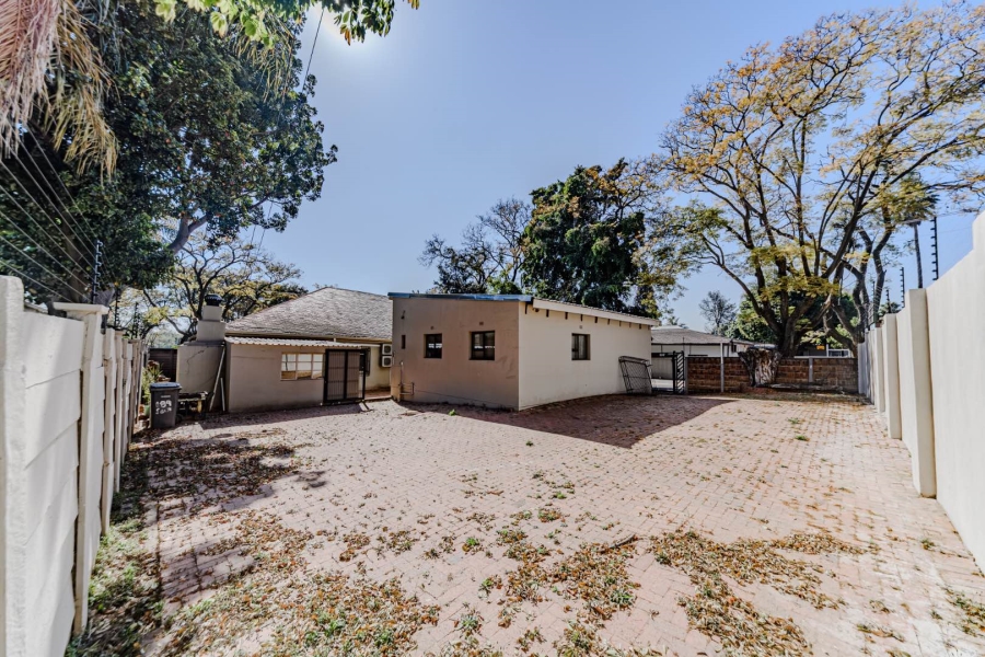 8 Bedroom Property for Sale in Riviera Gauteng