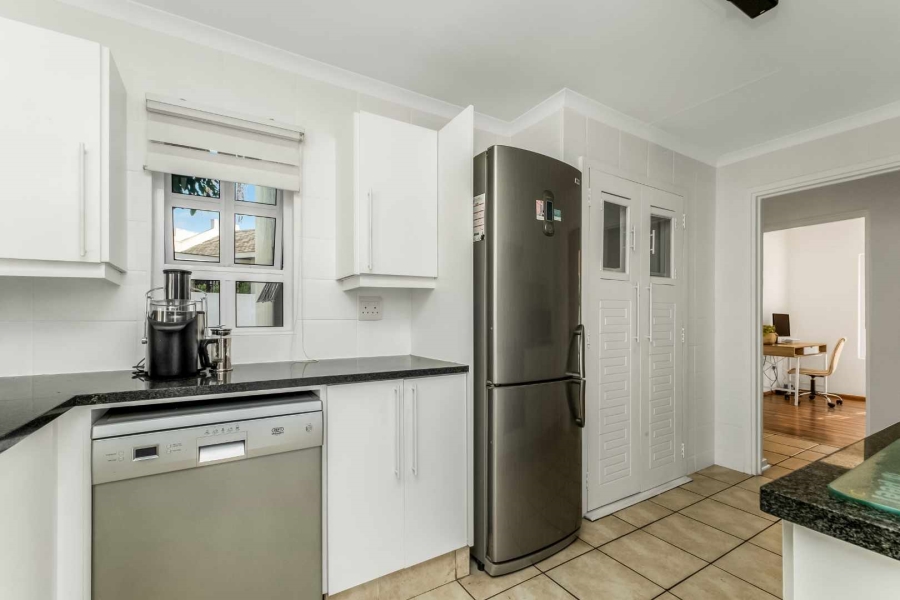 3 Bedroom Property for Sale in Lonehill Gauteng