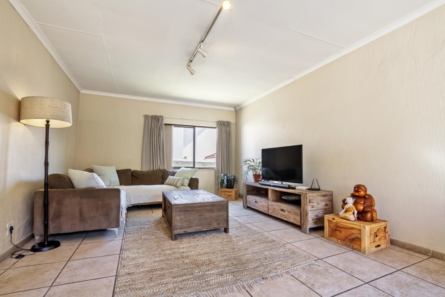 To Let 4 Bedroom Property for Rent in Fourways Gardens Gauteng