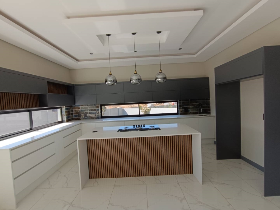 5 Bedroom Property for Sale in Fountainbrook Estate Gauteng