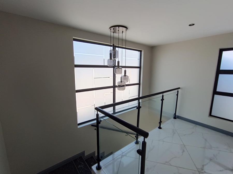 5 Bedroom Property for Sale in Fountainbrook Estate Gauteng