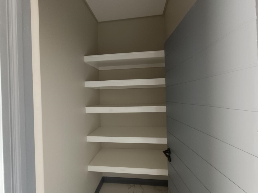 5 Bedroom Property for Sale in Fountainbrook Estate Gauteng