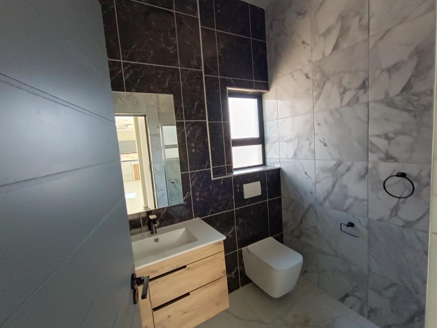 5 Bedroom Property for Sale in Fountainbrook Estate Gauteng