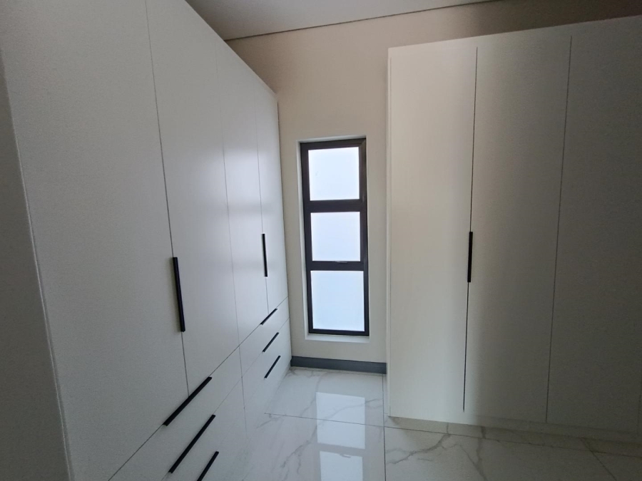 5 Bedroom Property for Sale in Fountainbrook Estate Gauteng