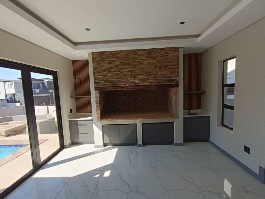 5 Bedroom Property for Sale in Fountainbrook Estate Gauteng