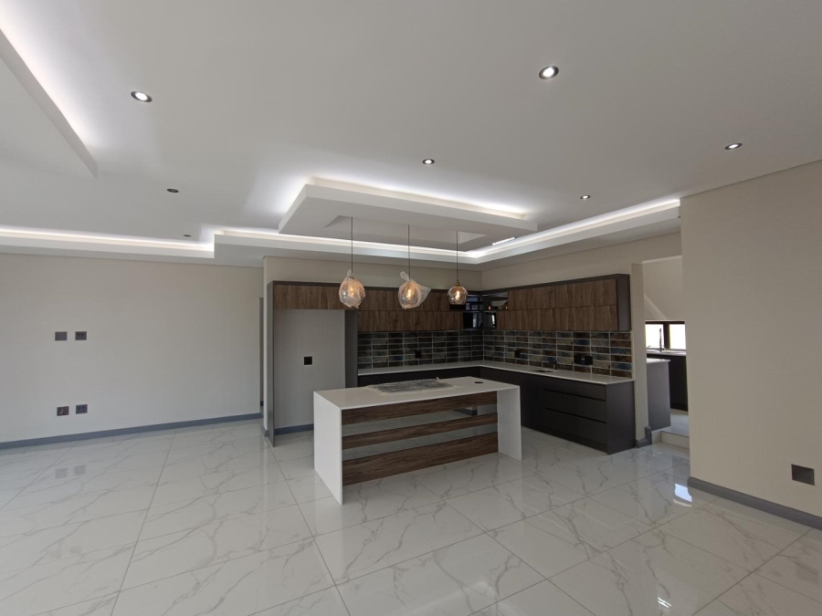 5 Bedroom Property for Sale in Fountainbrook Estate Gauteng