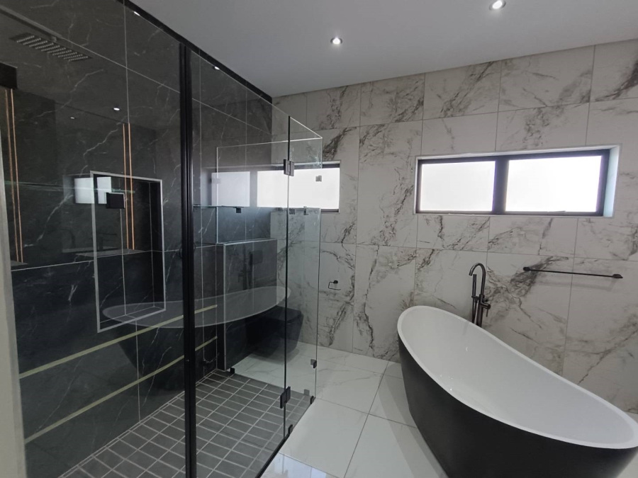 5 Bedroom Property for Sale in Fountainbrook Estate Gauteng