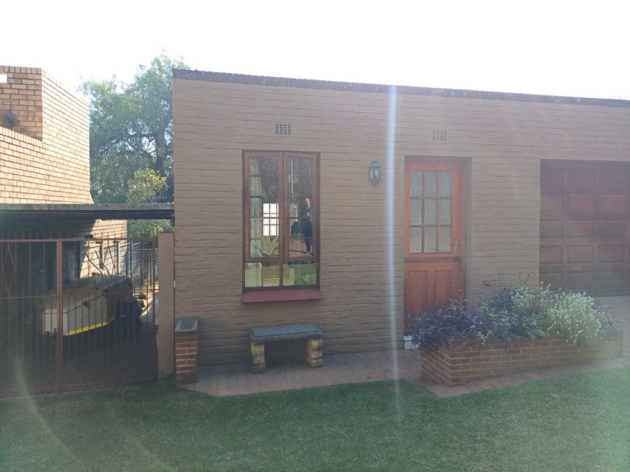 To Let 1 Bedroom Property for Rent in Ferndale Gauteng