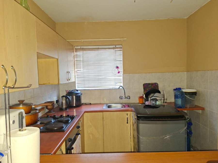 To Let 2 Bedroom Property for Rent in Annlin Gauteng