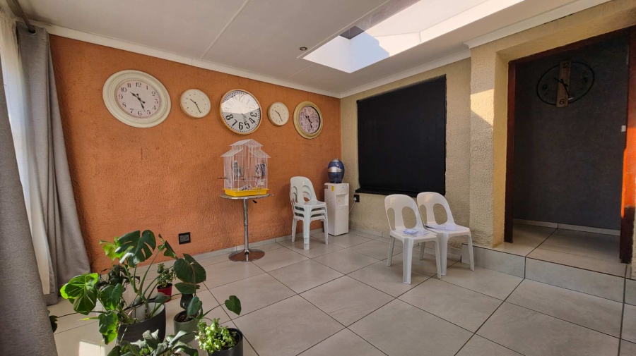 4 Bedroom Property for Sale in Brackendowns Gauteng