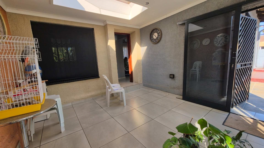 4 Bedroom Property for Sale in Brackendowns Gauteng