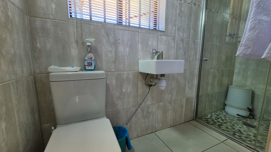 4 Bedroom Property for Sale in Brackendowns Gauteng