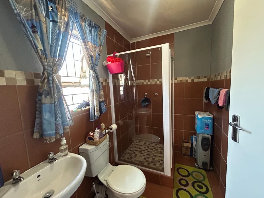 3 Bedroom Property for Sale in Albertsdal Gauteng