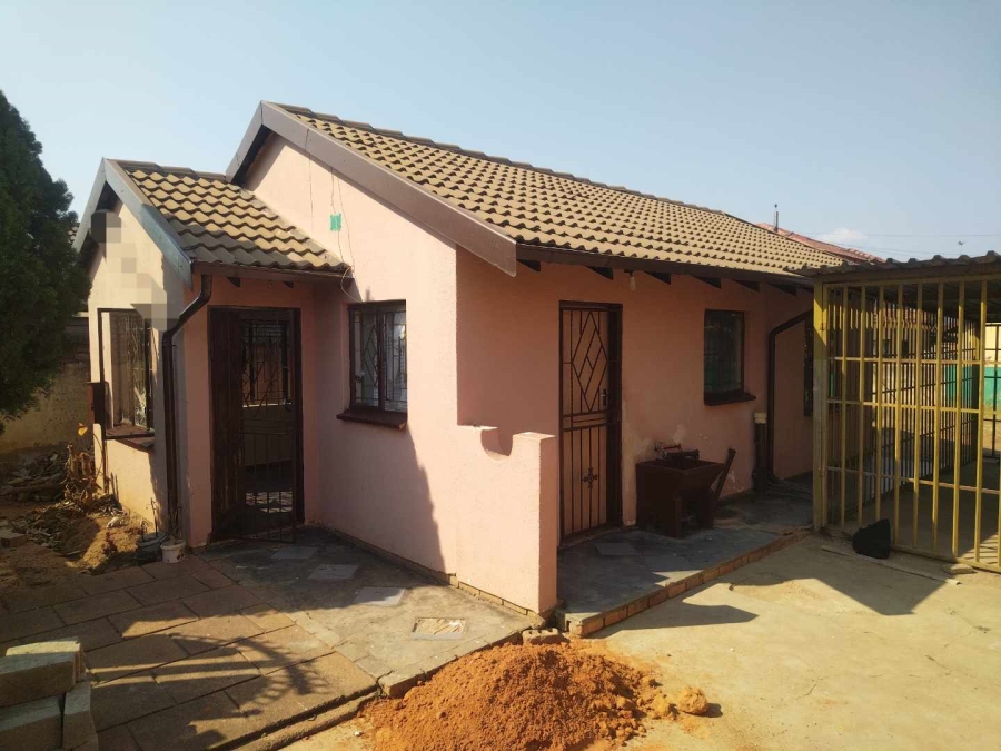 To Let 3 Bedroom Property for Rent in Soshanguve XX Gauteng